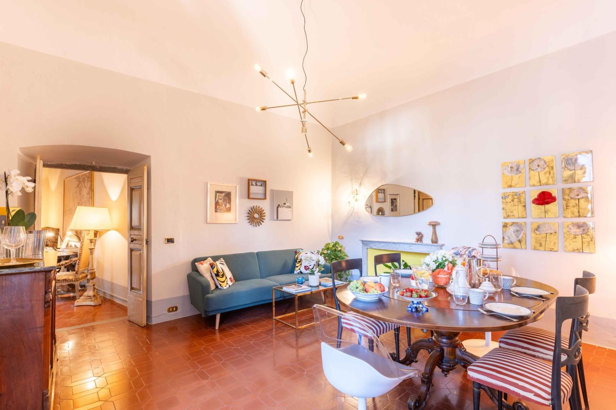 Luxury Apartment Angelio Barga Buitenkant foto
